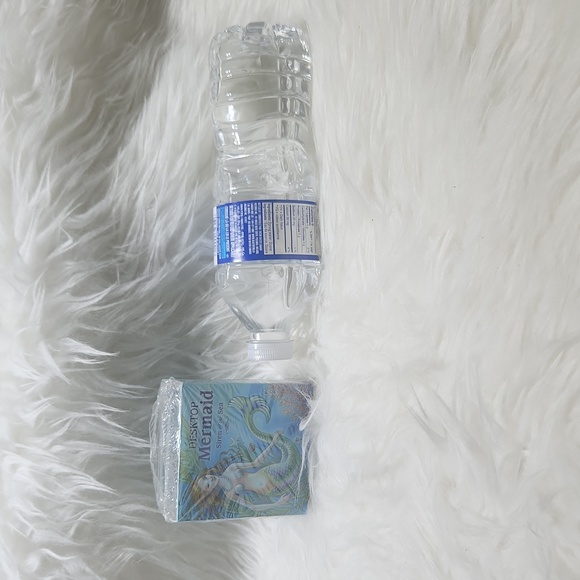 Desktop Mermaid BNIB - Picture 2 of 2